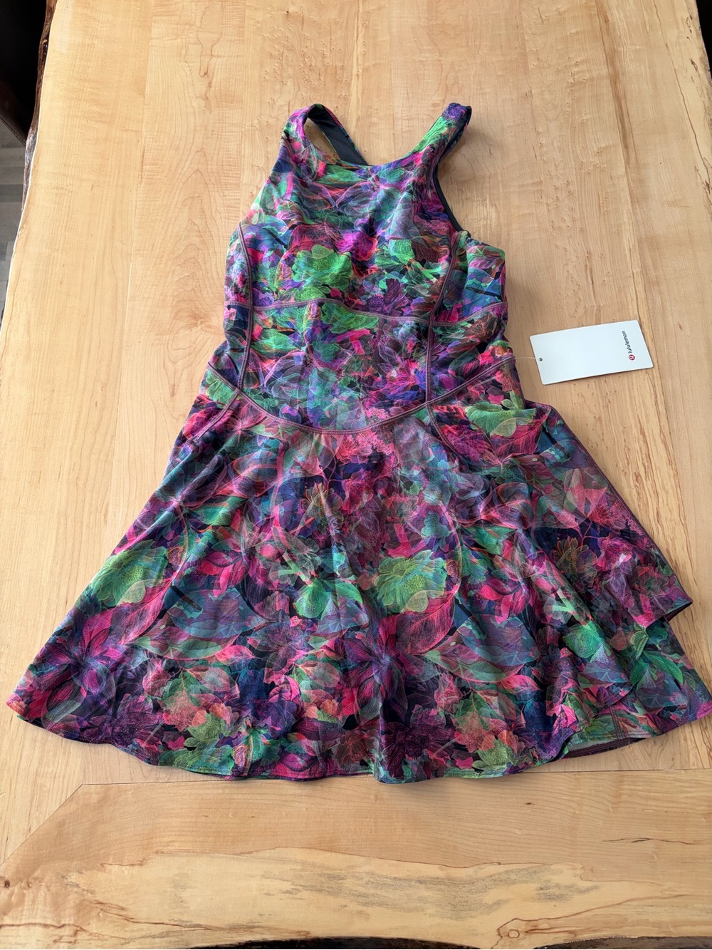 NWT Lululemon Court Crush Dress Floral Multi Size 8 Tennis Dress